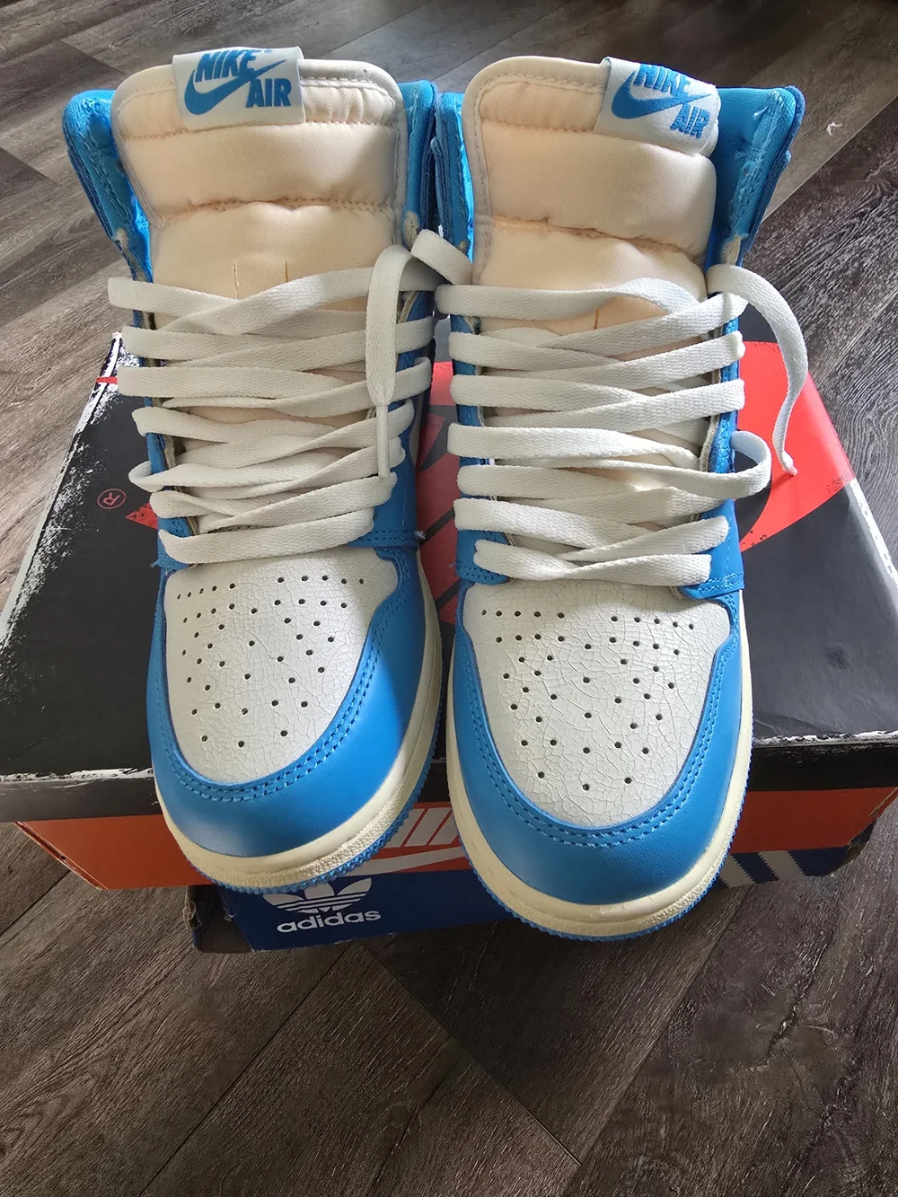 Nike Kids Air Jordan 1 Mid - White & Blue